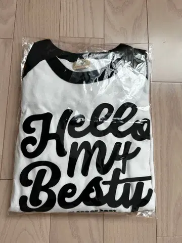 Hello My 'BESTY' vol.2 롱티 S 사이즈