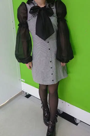 BUBBLES 버블스 오픈넥 리본 원피스 양산형 지뢰계