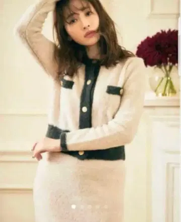 Her lip to 하립투 니트 골드 버튼 가디건