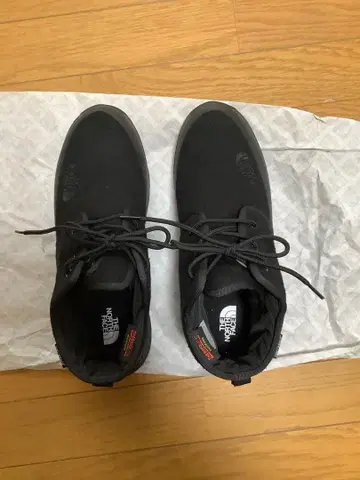 The North Face 블랙 처카 부츠