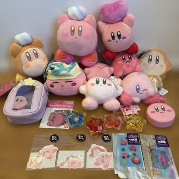 커비 봉제 인형과 굿즈 세트