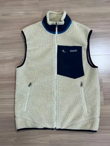 Patagonia 플리스 베스트 크림색