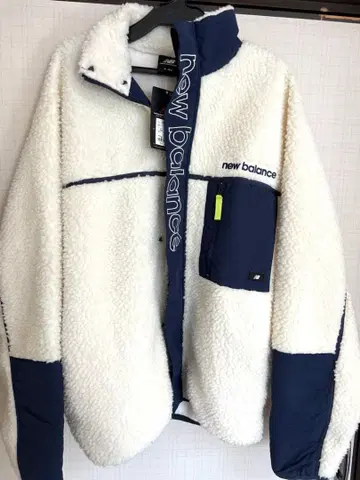 new balance 보아 자켓 M 사이즈 미사용 새상품