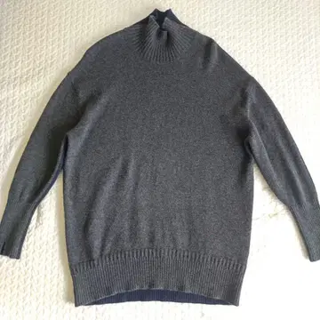 L 사이즈 ICB 아이시비 소프트 캐시미어 하이넥 니트