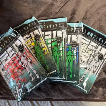 세리아 전투 피규어 배틀 피규어 빨간색 화이트 파랑 노랑 그린