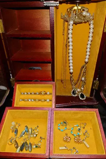 유품 정리 액세서리 등 묶음 판매