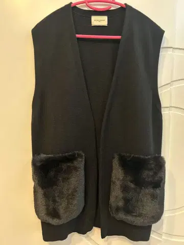 UNITED ARROWS 니트 베스트 퍼 포켓 부착