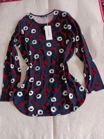 marimekko 꽃무늬 긴팔 튜닉 새상품