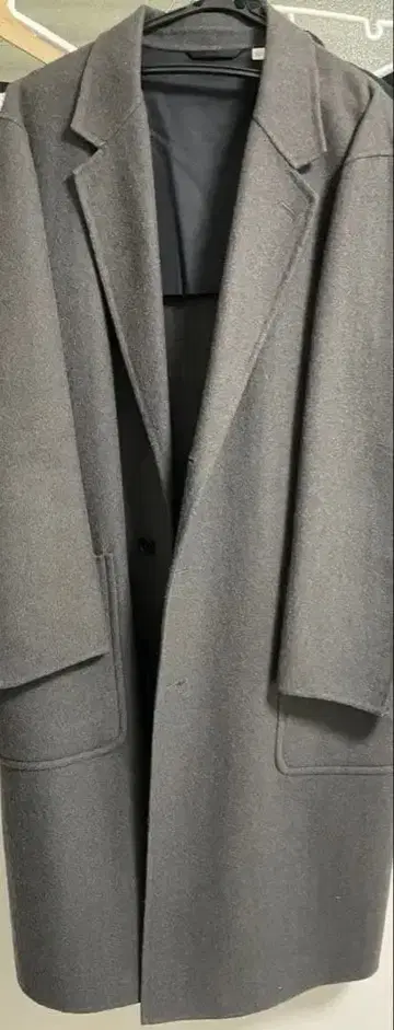 유니클로 그레이 체스터 코트 L 사이즈