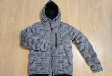 새상품급 워크맨 에어로 스트레치 얼티밋 후디드 후드티 S