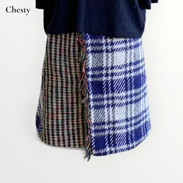 [ Chesty ] 비대칭 절개 체크 무늬 프린지 트위드 미니 스커트