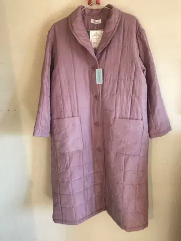 미사용 새상품 실크 충전솜 퀼팅 가운