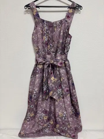 엑시즈팜 팬지 꽃무늬 맥시 원피스 보라색