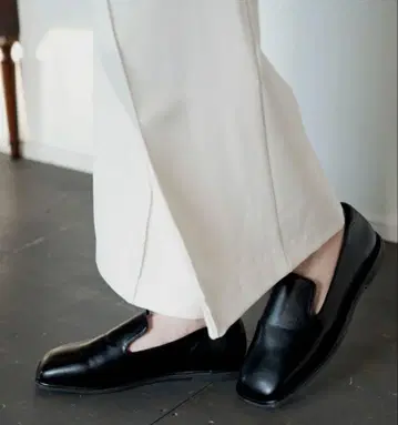 오페라 슈즈 스퀘어토