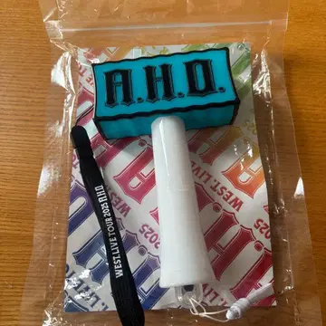 WEST. A.H.O. 응원봉
