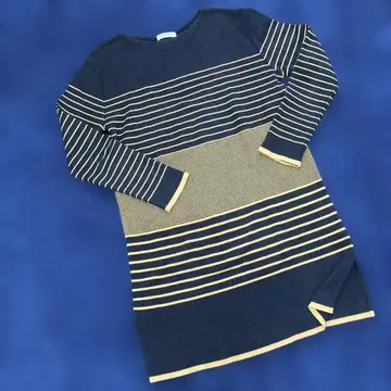 투모로우랜드 MACPHEE 스트라이프 니트 튜닉 긴팔