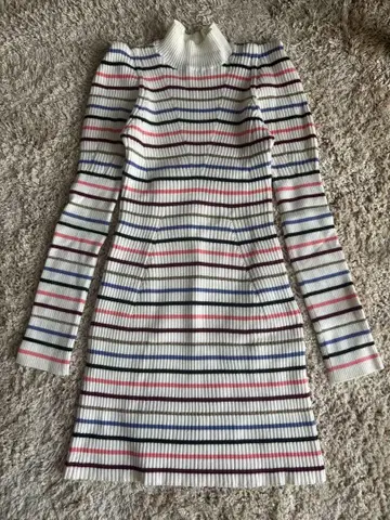 SNIDEL 스트라이프 패턴 긴팔 미니 원피스