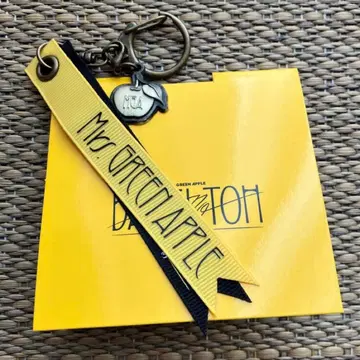 미세스 바벨탑 랜덤 아이템 키링 E