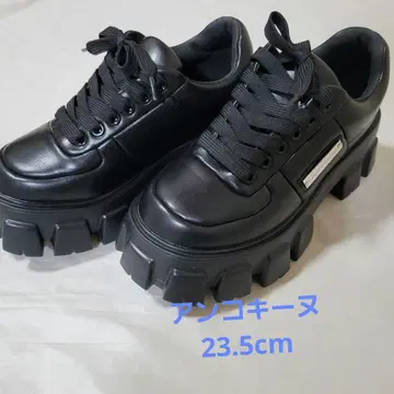 앙코키누 로고 플레이트 부착 트랙 밑창 스니커즈 23.5cm