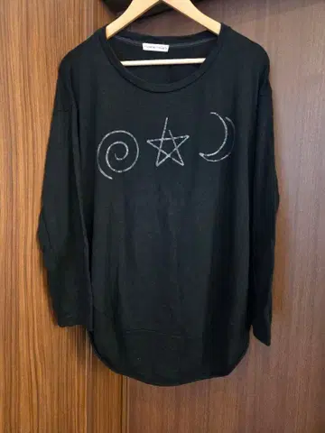 TSUMORI CHISATO 츠모리치사토 별 달 맨투맨 블랙 2