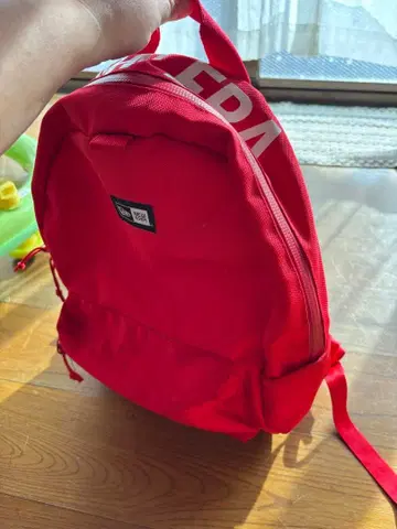 NEW ERA 레드 백팩