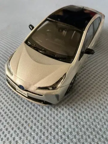 도요타 프리우스 미니카 컬러링 샘플 실버