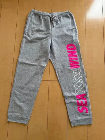 WIND AND SEA 그레이 스웨트 팬츠