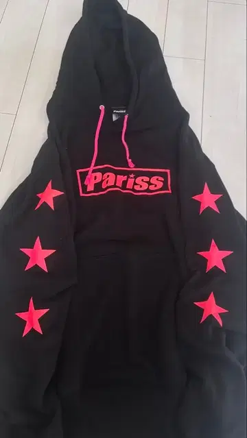 Pariss 블랙 M 후드 부착 후드티
