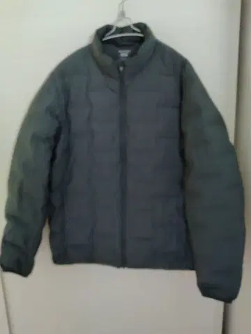 착용은 3회 정도 / PUFFTECH / 다크 그레이 자켓 L 사이즈