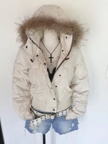 레어 00's y2k 헤이세이 갸루 다운 자켓 퍼 화이트 짧은 기장