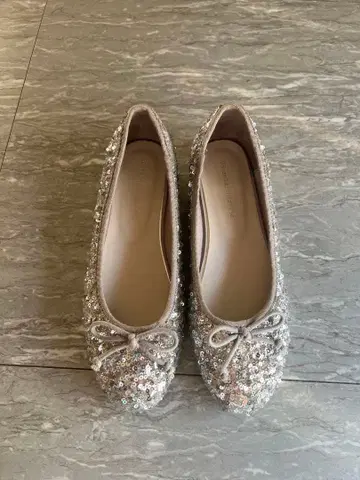 그레이 스팽글 플랫슈즈