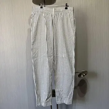UNIVERSAL OVERALL 와이드 팬츠 화이트 블랙 스트라이프