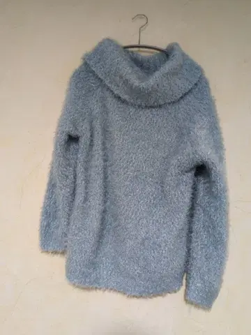 푹신푹신 라이트 블루 니트 스웨터 M 사이즈