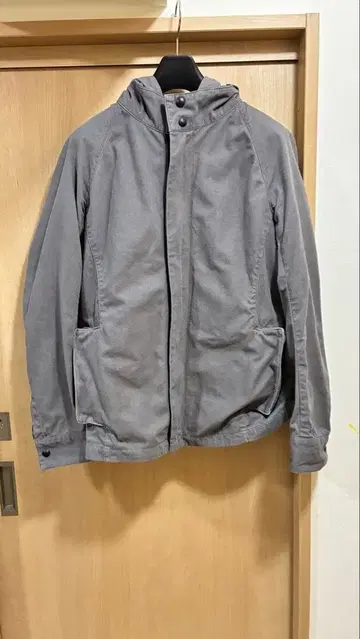 ripvanwinkle 그레이 마운틴 파카 프론트 지퍼