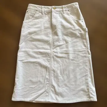 FABRIQUE 화이트 타이트 스커트 사이즈 36