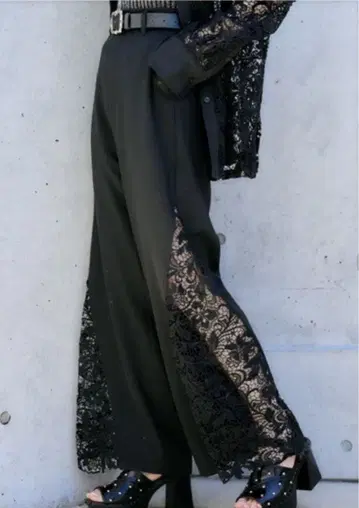 HARE Flower 플라워 레이스 절개 팬츠 블랙