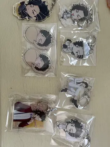 도리베 쿠이나이치 아크릴 키링