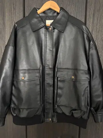 [미사용에 가까움] JAVA 가죽 자켓 L 사이즈 블랙