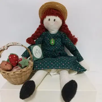 컨트리 인형 빨간 머리 인형과 바스켓 포함