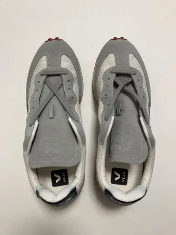 [ 새상품 ] VEJA 스니커즈 [ 27cm ]