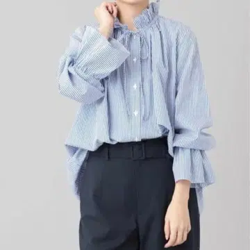 IENA 이에나 스트라이프 코튼 프릴 블라우스 라이트 블루