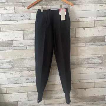 UNFILO 블랙 슬림핏 팬츠