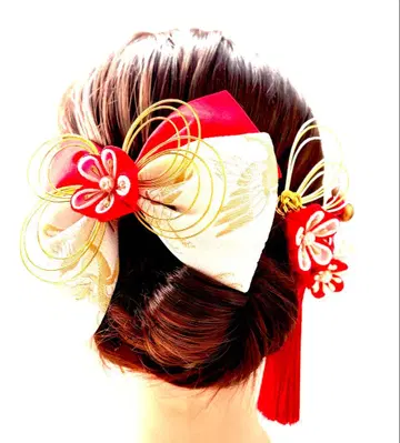 니시진 비단 리본과 츠마미세이쿠 머리 장식