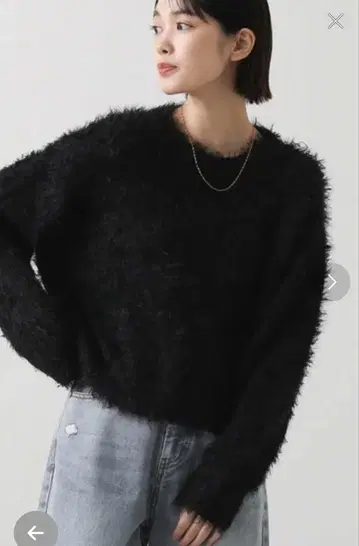 리본 페더 니트