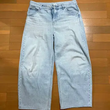 UNIQLO 배기 커브 청바지 라이트 블루