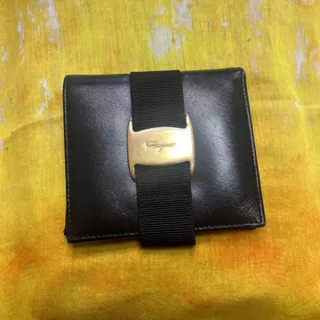 이단 접이식 지갑 블랙 가죽 이탈리아제