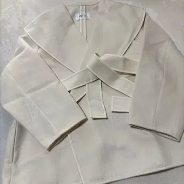 [새상품 미사용] FRAY I.D 숄카라 코트