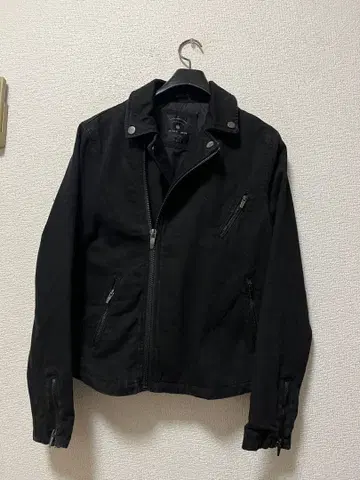 자라 맨 데님 더블 라이더스 / 38 블랙 리지드 데님 블랙 ZARA