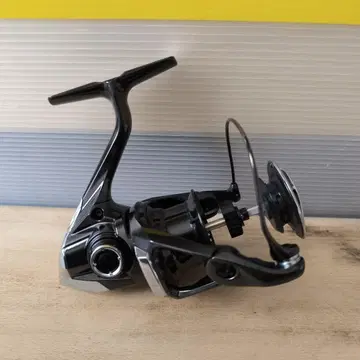 시마노 23 뱅퀴시 C3000SXG 바디만