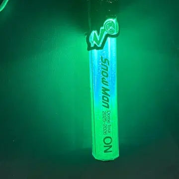 SnowMan 돔 투어 2025-2026 응원봉